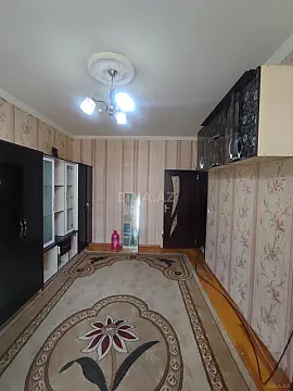 Kirayə verilir 2 otaqlı mənzil 40 m²