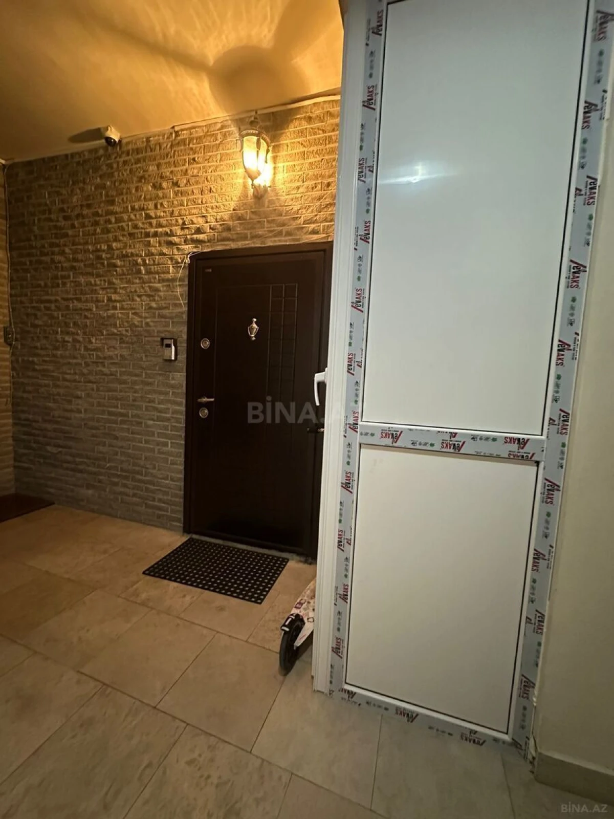 Satılır 2 otaqlı mənzil 60 m²