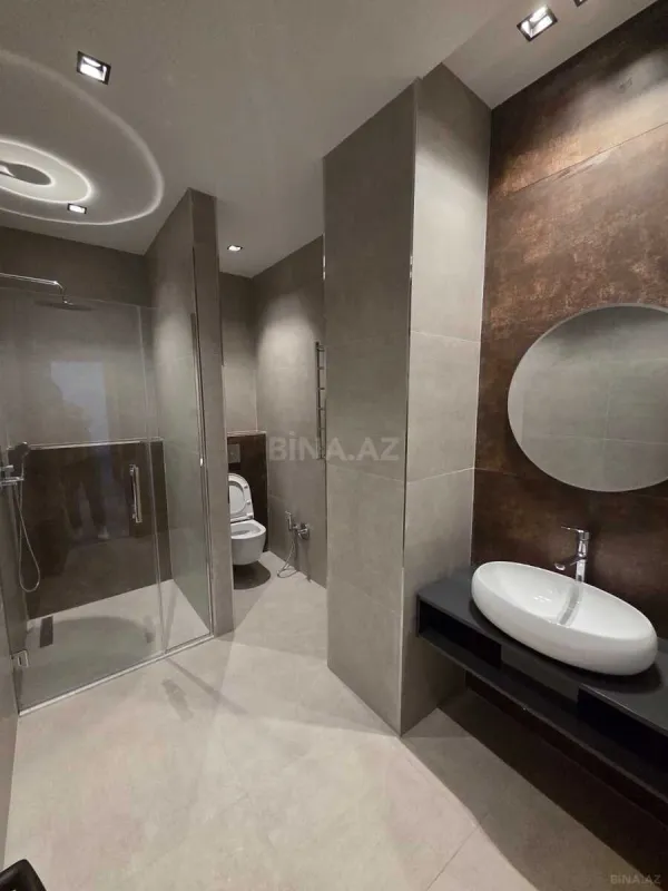 Kirayə verilir 3 otaqlı mənzil 158 m²