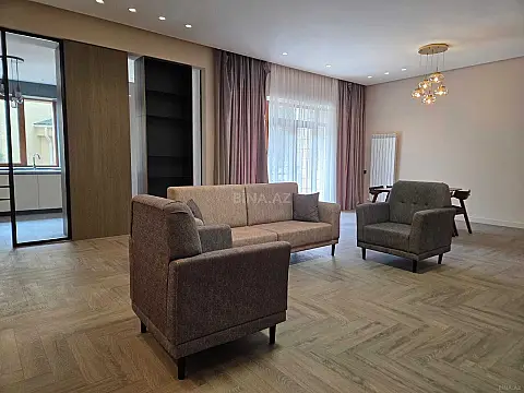 Kirayə verilir 3 otaqlı mənzil 158 m²