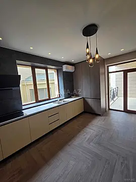Kirayə verilir 3 otaqlı mənzil 158 m² — Bakı, Səbail 3 otaq 158.00 m²
