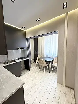Satılır 3 otaqlı mənzil 85 m²