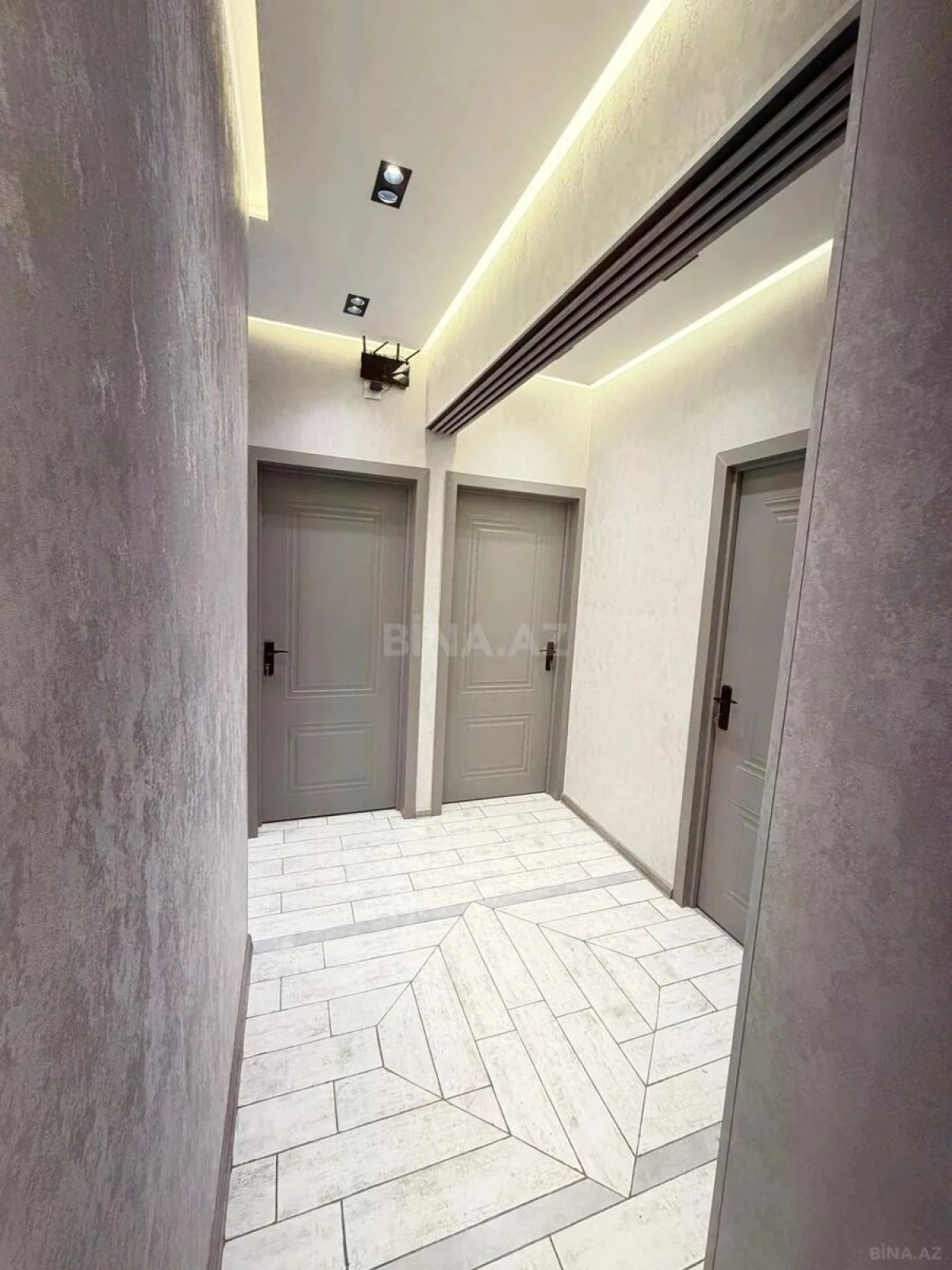Satılır 3 otaqlı mənzil 85 m²