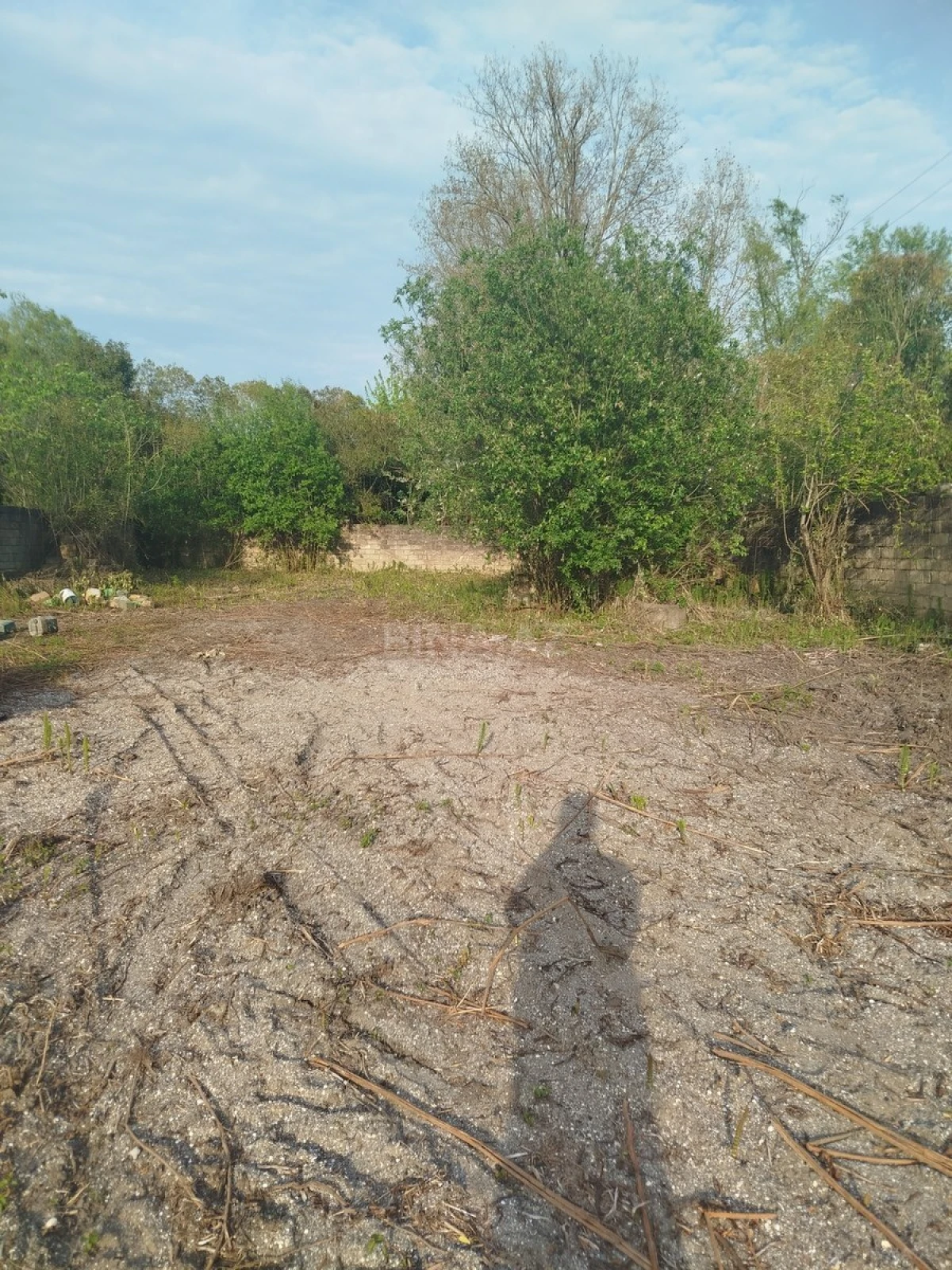 Satılır torpaq sahəsi 8 m²