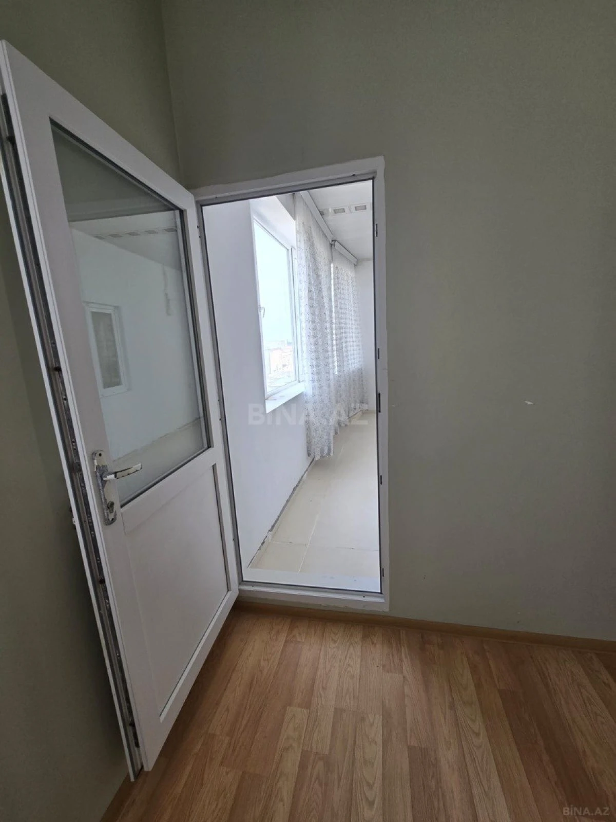 Satılır 6 otaqlı həyət evi 200 m²