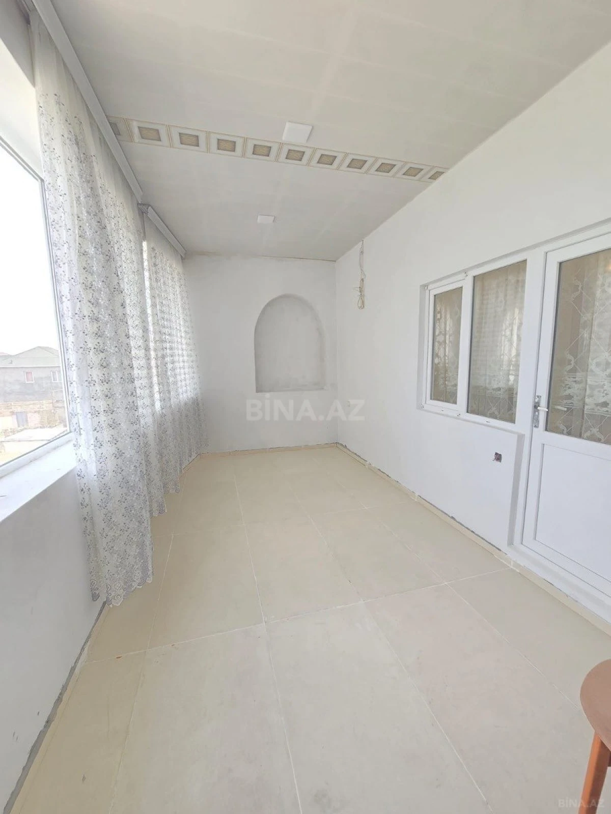 Satılır 6 otaqlı həyət evi 200 m²