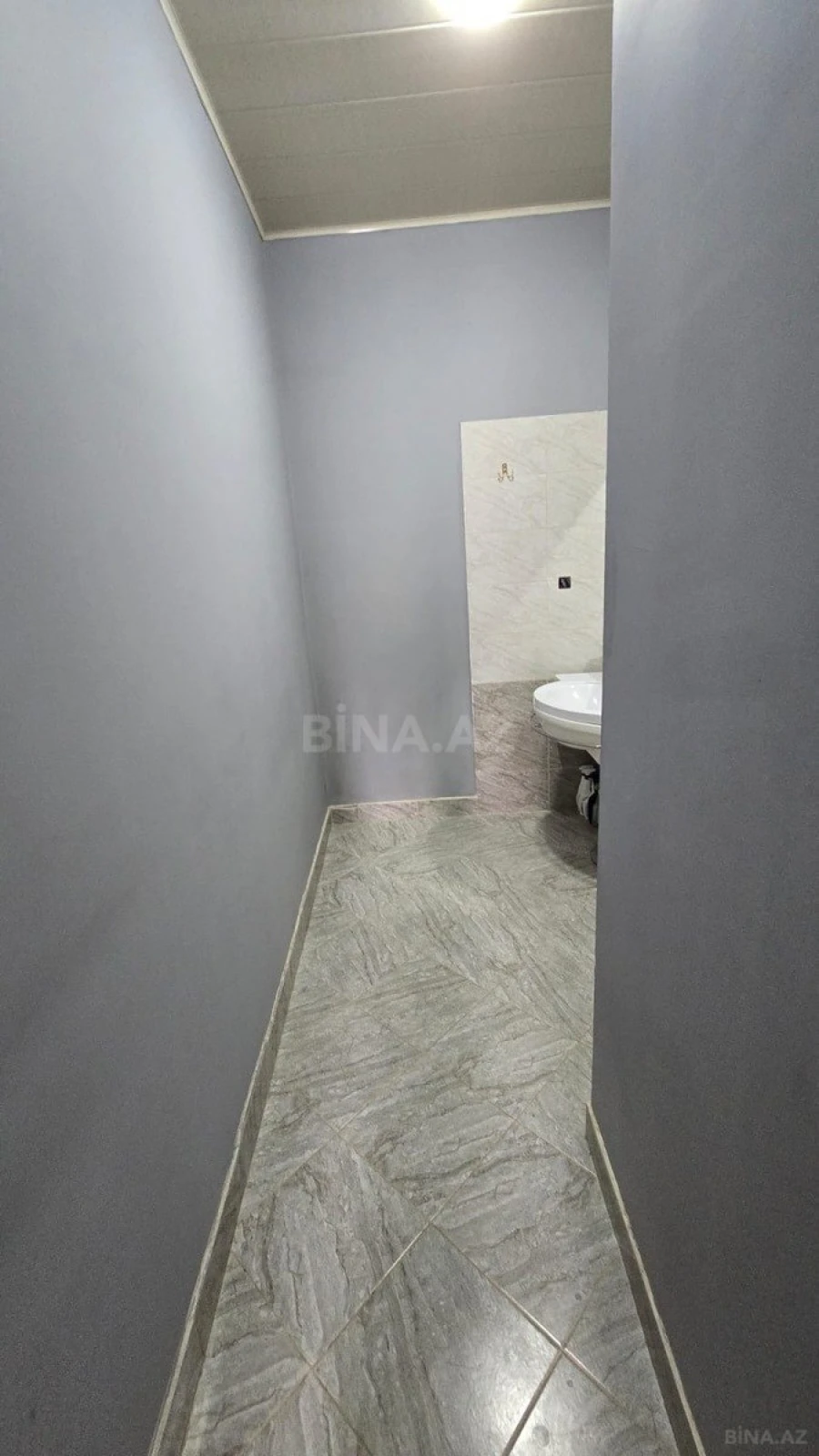 Satılır 6 otaqlı həyət evi 200 m²