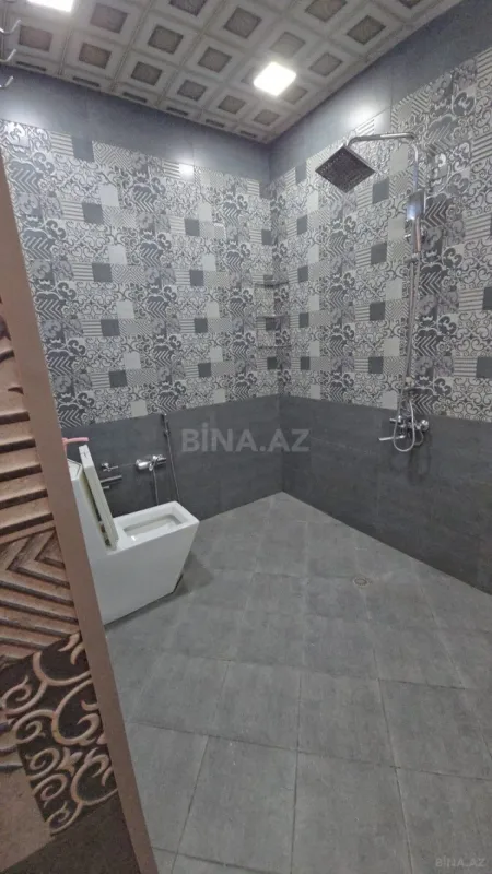 Satılır 6 otaqlı həyət evi 200 m²