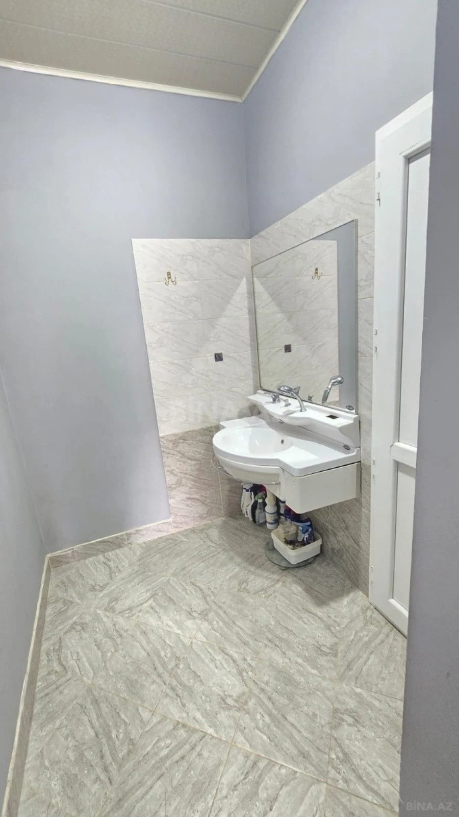 Satılır 6 otaqlı həyət evi 200 m²