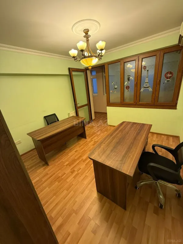 Kirayə verilir 3 otaqlı ofis 120 m²
