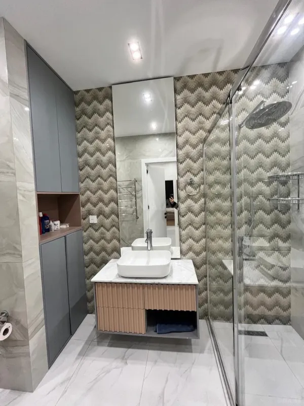 Kirayə verilir 2 otaqlı mənzil 110 m²