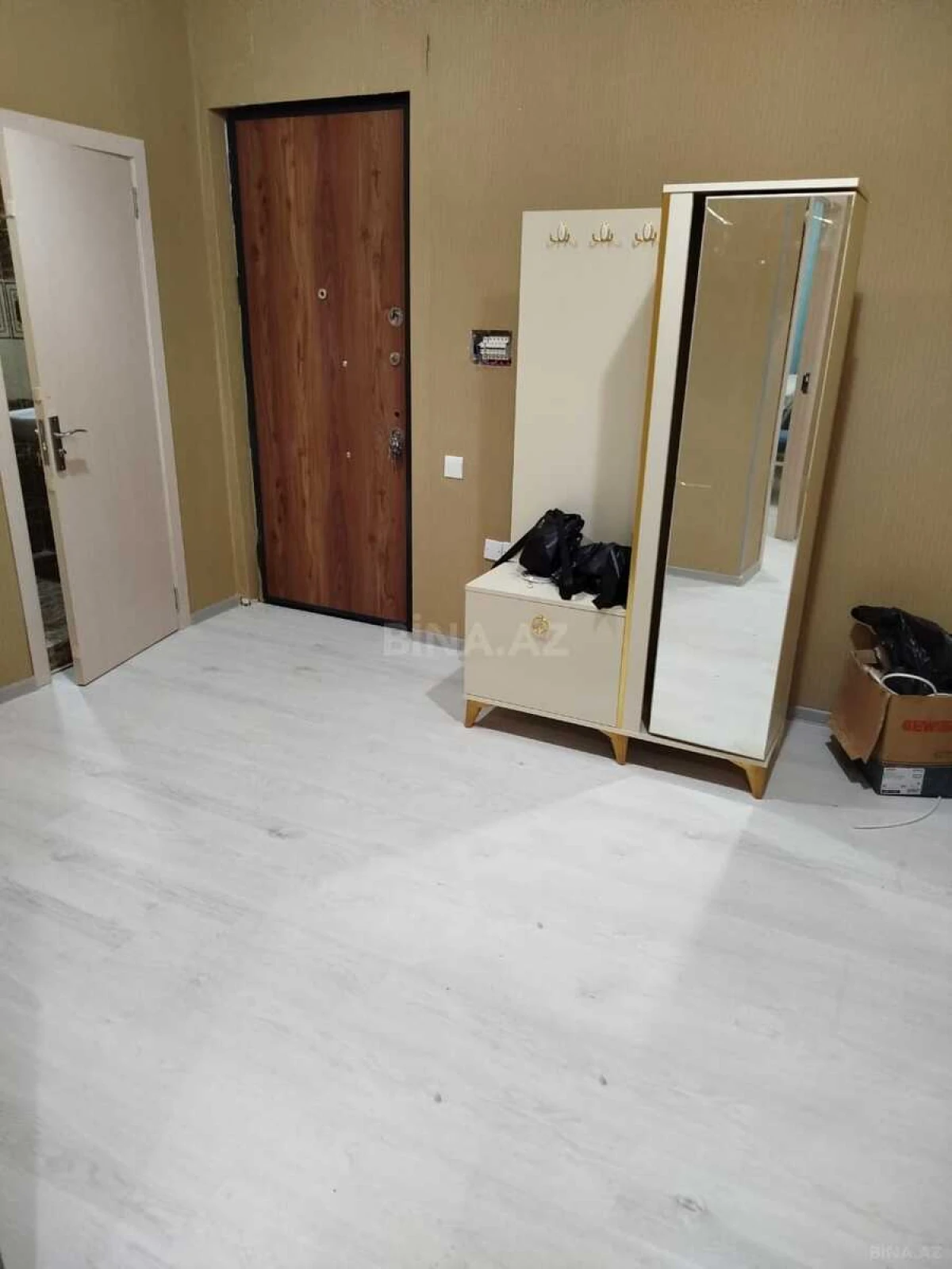 Kirayə verilir 3 otaqlı mənzil 100 m²