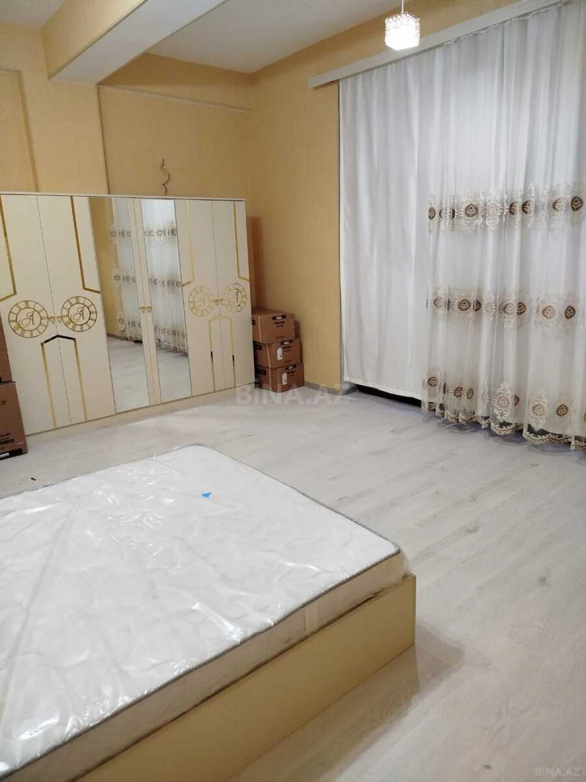 Kirayə verilir 3 otaqlı mənzil 100 m²