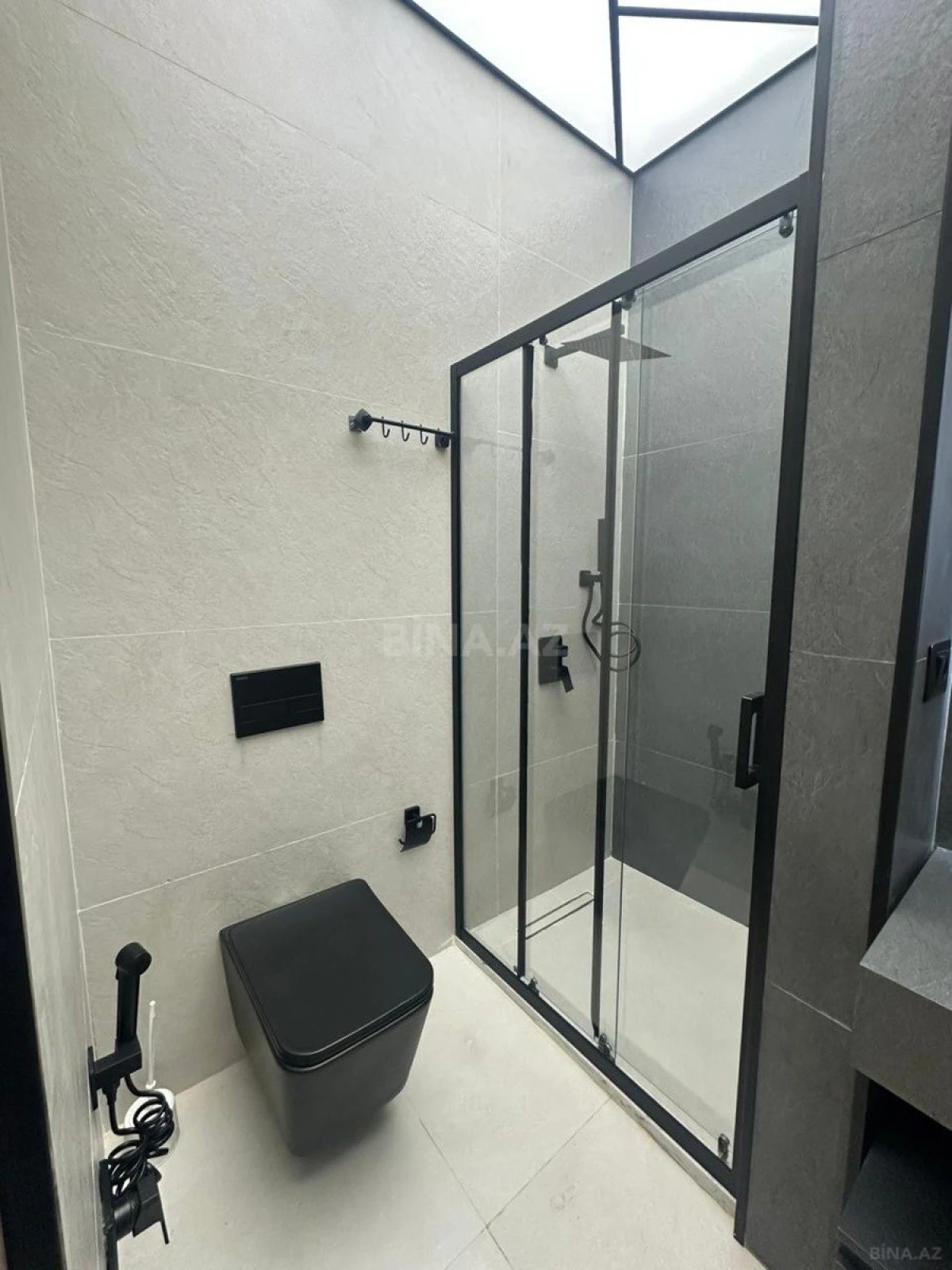 Kirayə verilir 3 otaqlı mənzil 110 m²