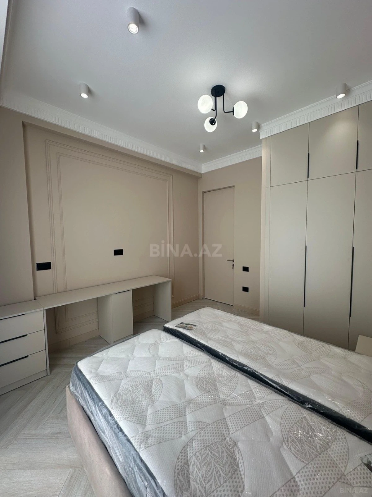 Kirayə verilir 3 otaqlı mənzil 110 m²