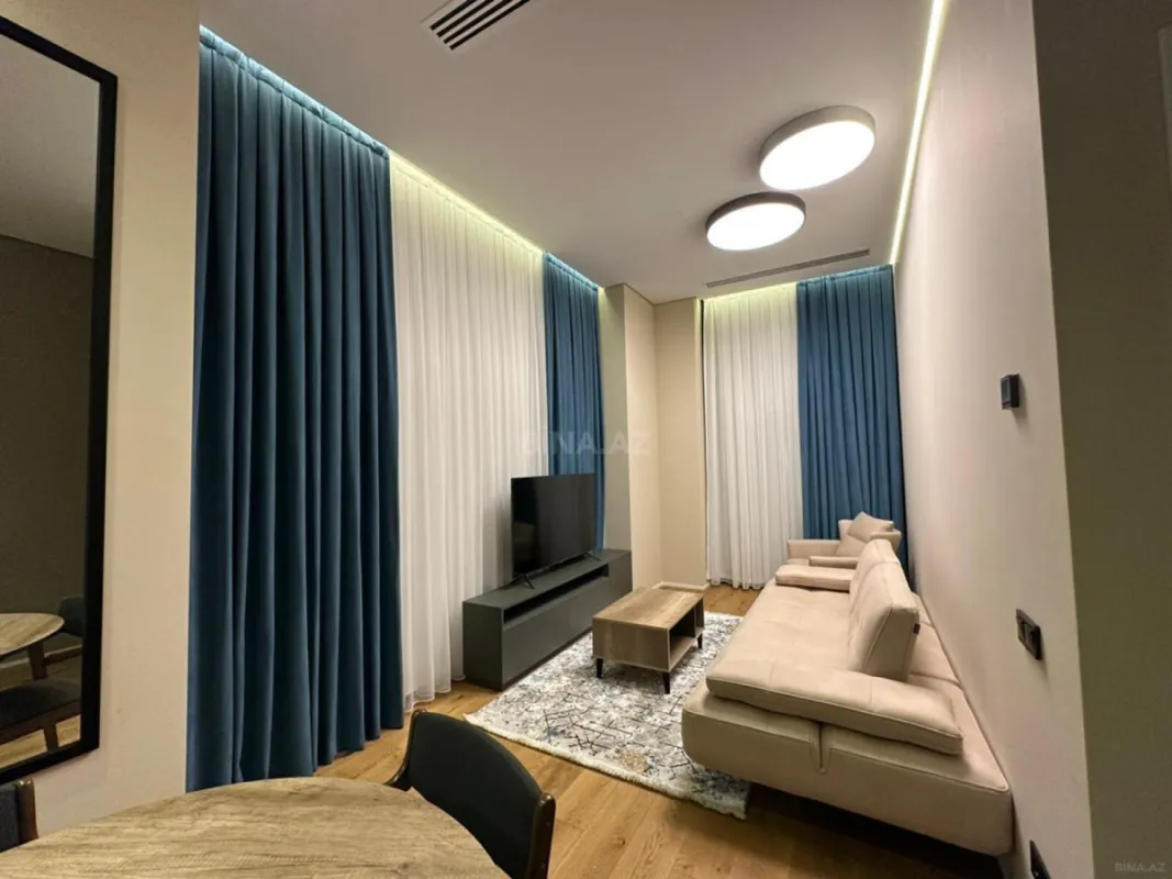 Kirayə verilir 2 otaqlı mənzil 85 m²