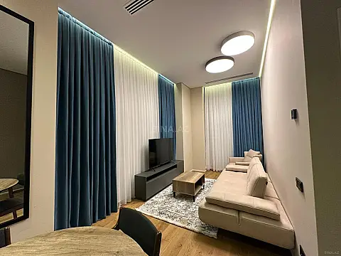 Kirayə verilir 2 otaqlı mənzil 85 m²