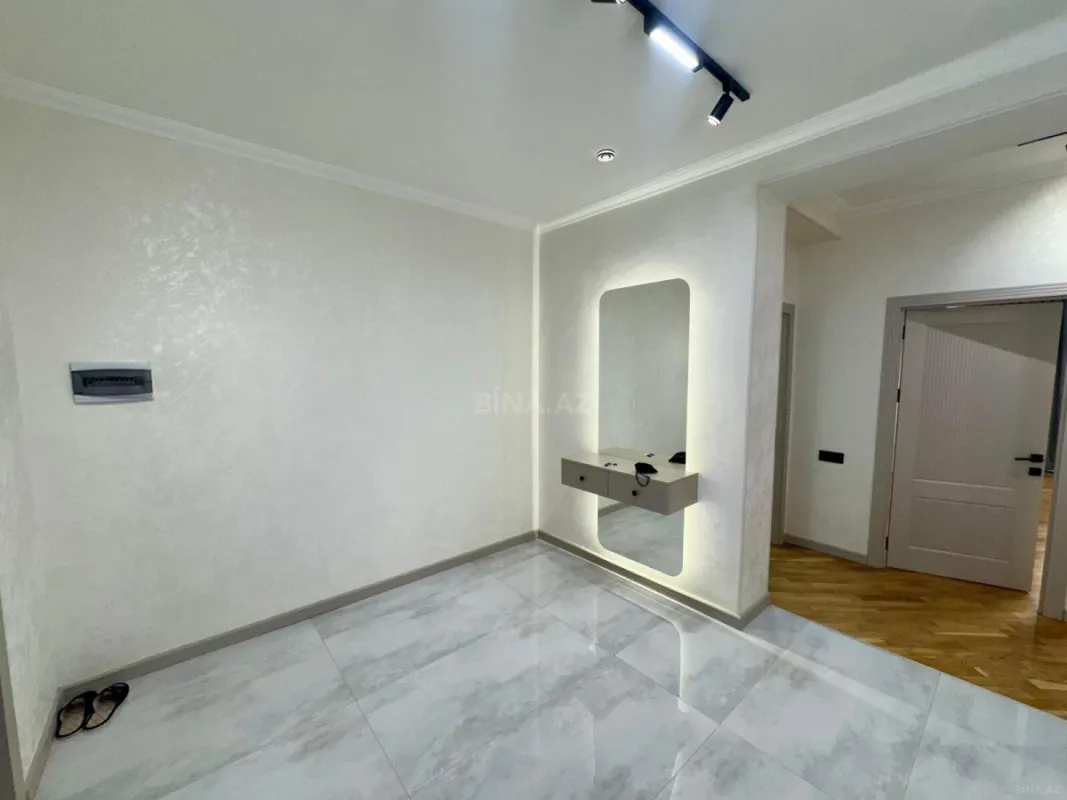 Satılır 3 otaqlı mənzil 95 m²