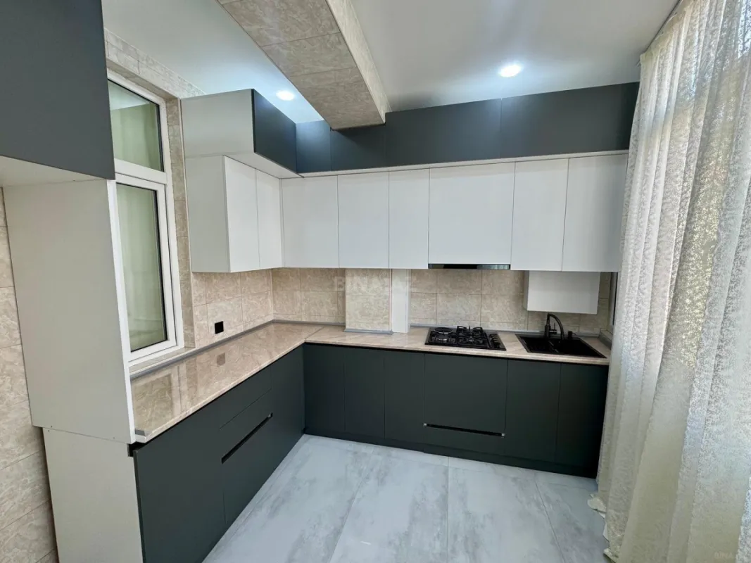 Satılır 3 otaqlı mənzil 95 m²