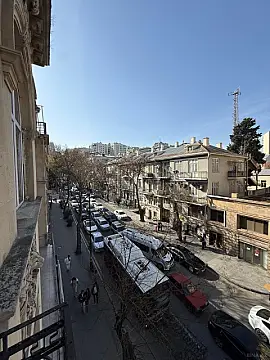 Satılır obyekt 360 m²