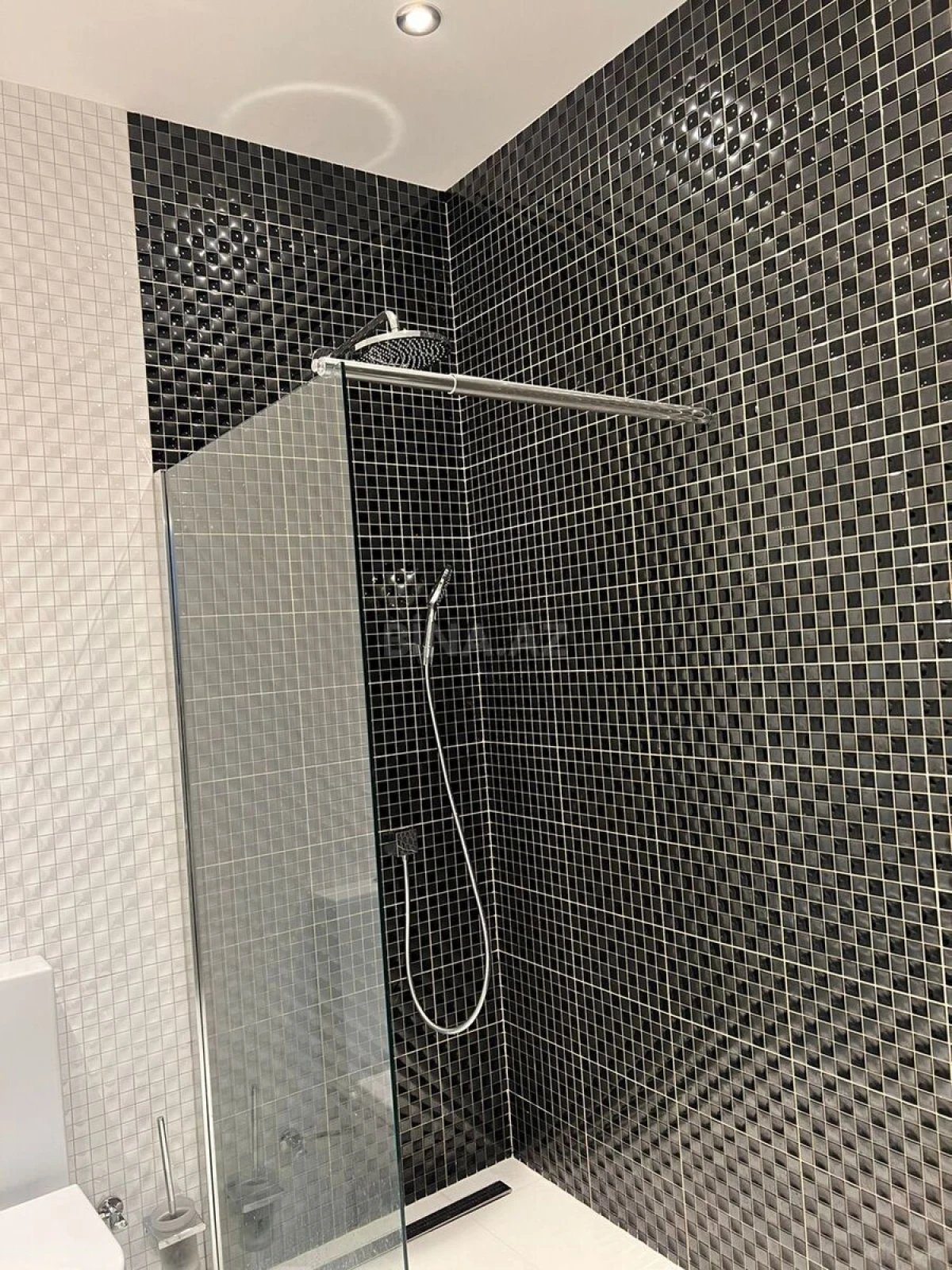 Kirayə verilir 2 otaqlı mənzil 80 m²