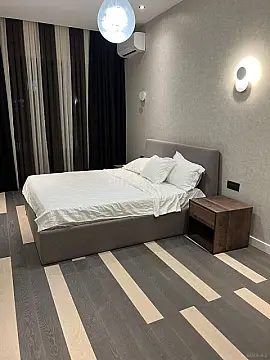 Kirayə verilir 2 otaqlı mənzil 80 m²