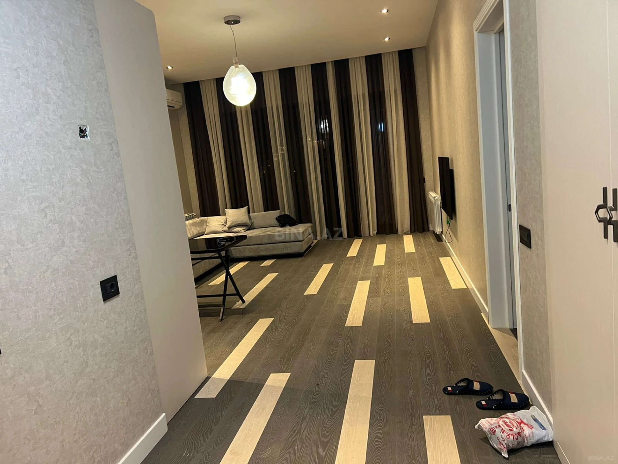 Kirayə verilir 2 otaqlı mənzil 80 m²