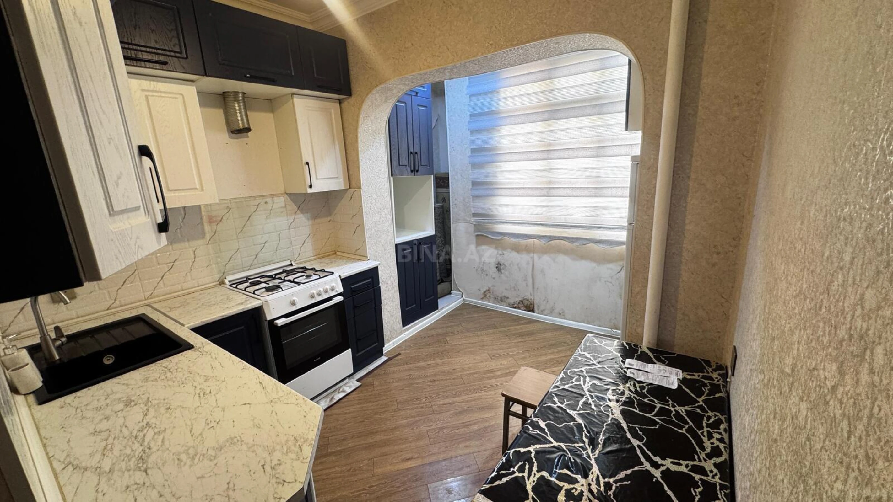 Kirayə verilir 2 otaqlı mənzil 70 m²