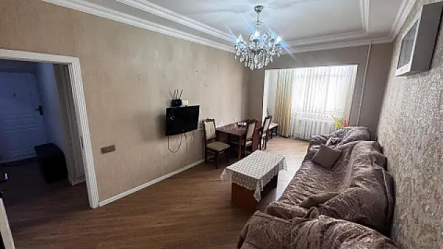 Kirayə verilir 2 otaqlı mənzil 70 m²