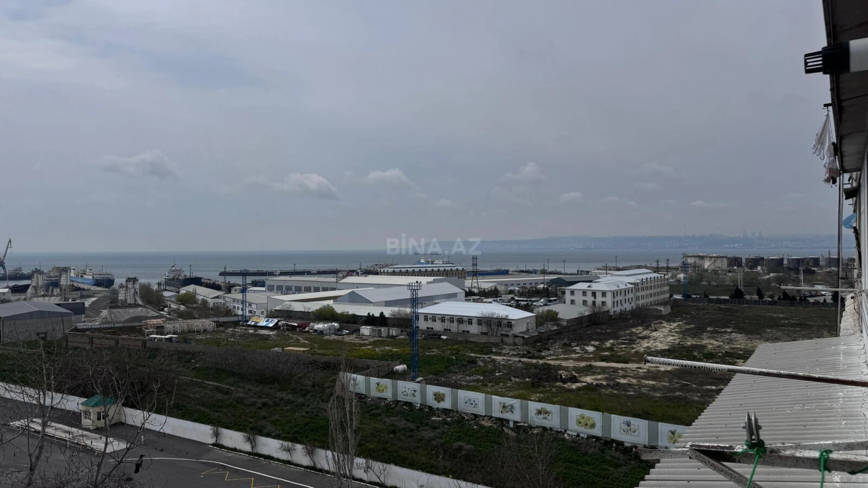 Kirayə verilir 2 otaqlı mənzil 70 m²