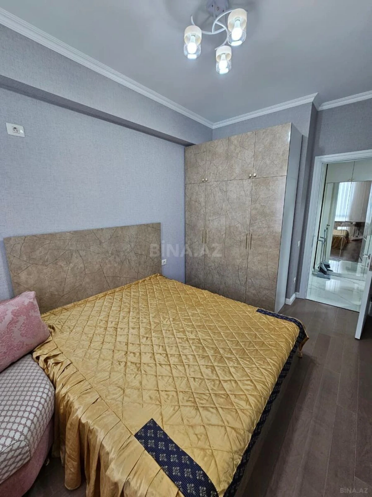 Kirayə verilir 3 otaqlı mənzil 90 m²