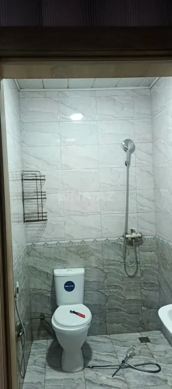 Kirayə verilir 2 otaqlı mənzil 67 m²