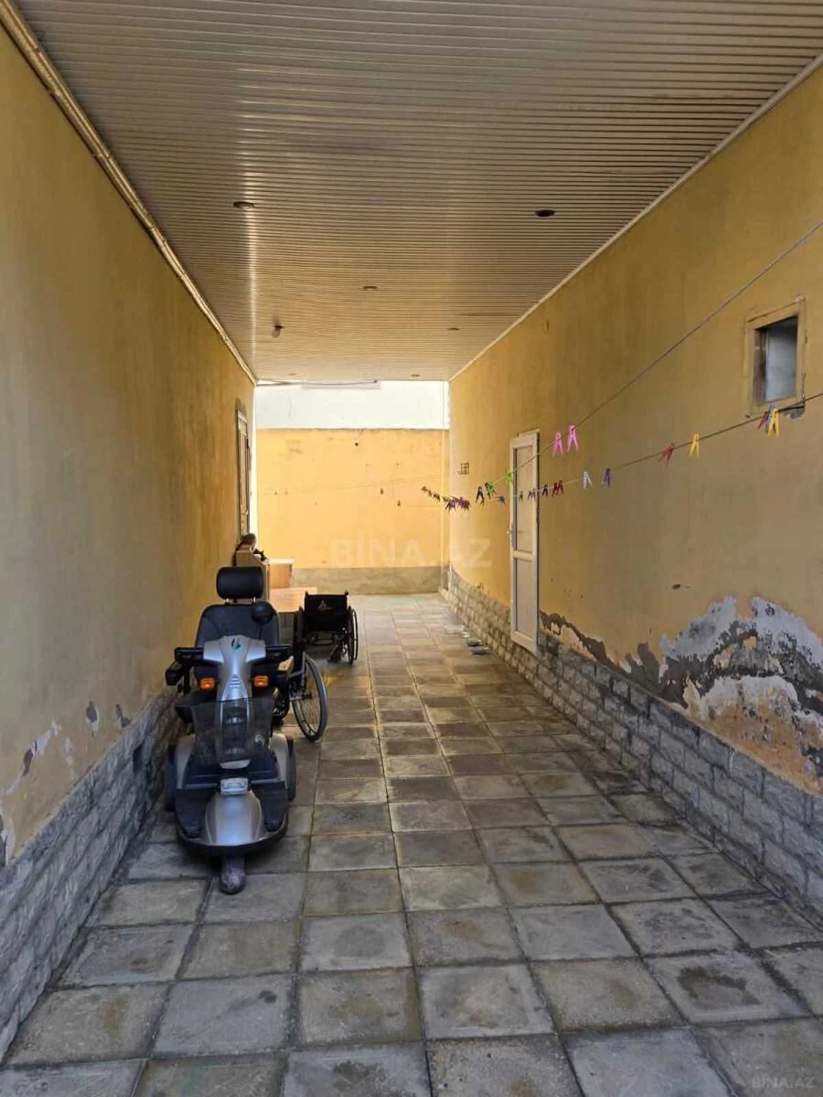 Satılır 5 otaqlı həyət evi 200 m²