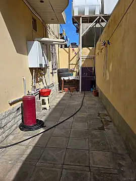 Satılır 5 otaqlı həyət evi 200 m²