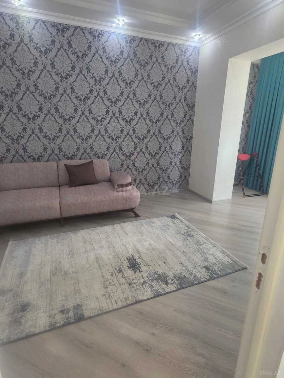 Kirayə verilir 3 otaqlı mənzil 115 m²