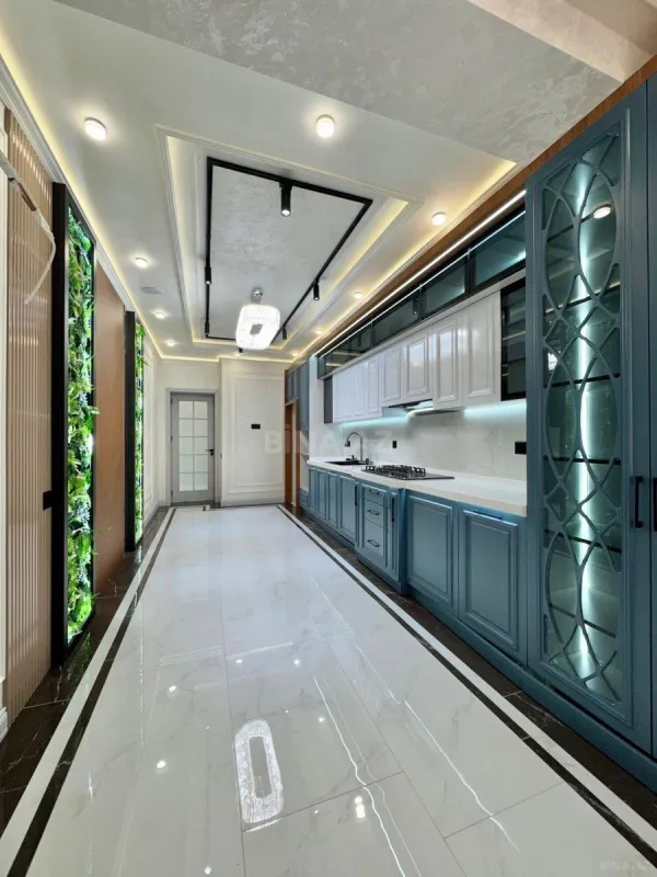 Satılır 3 otaqlı mənzil 164 m²