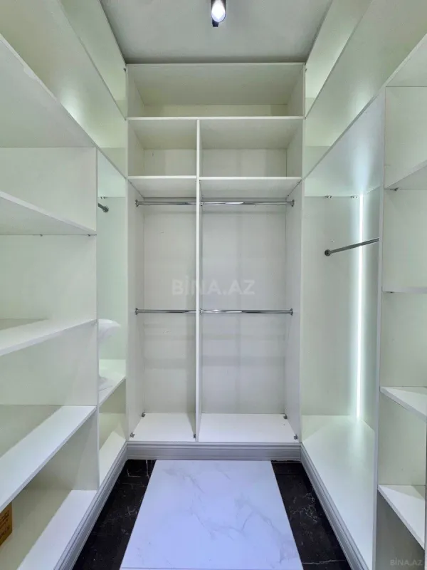 Satılır 3 otaqlı mənzil 164 m²