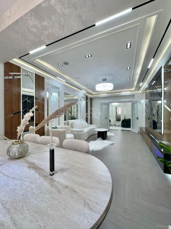 Satılır 3 otaqlı mənzil 164 m²