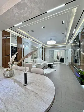 Satılır 3 otaqlı mənzil 164 m²