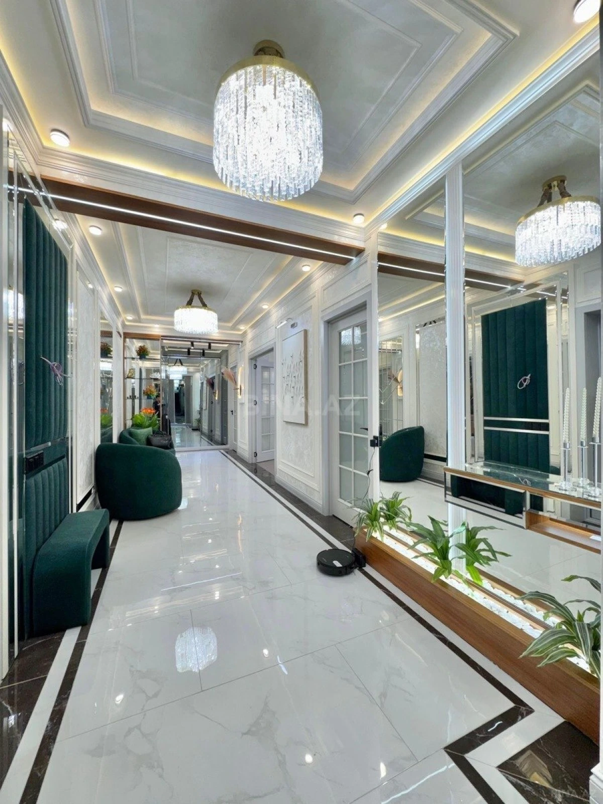 Satılır 3 otaqlı mənzil 164 m²