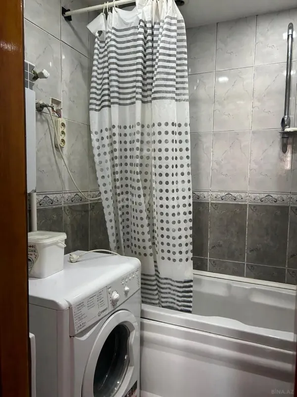 Kirayə verilir 2 otaqlı mənzil 60 m²