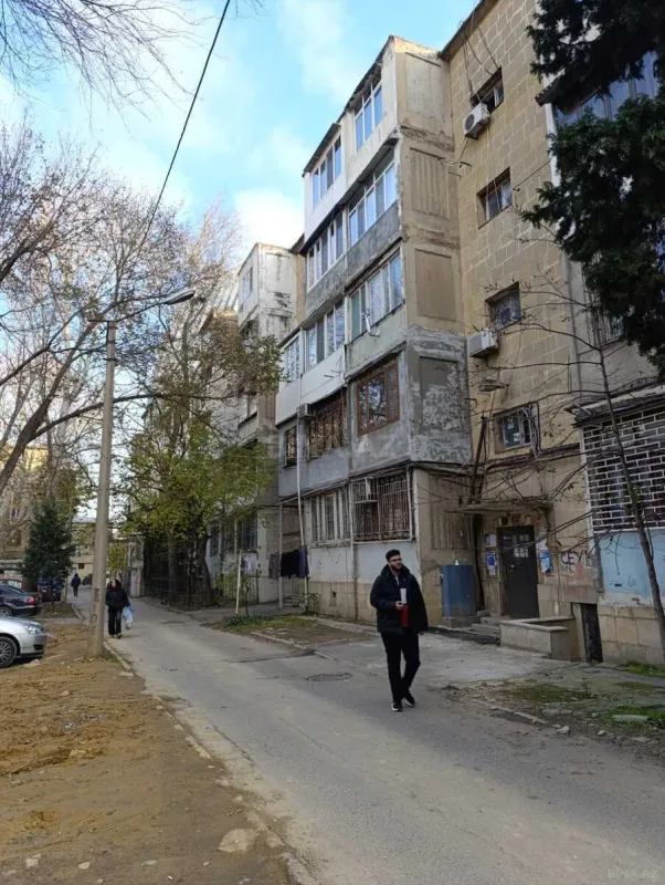 Satılır 2 otaqlı mənzil 50 m²