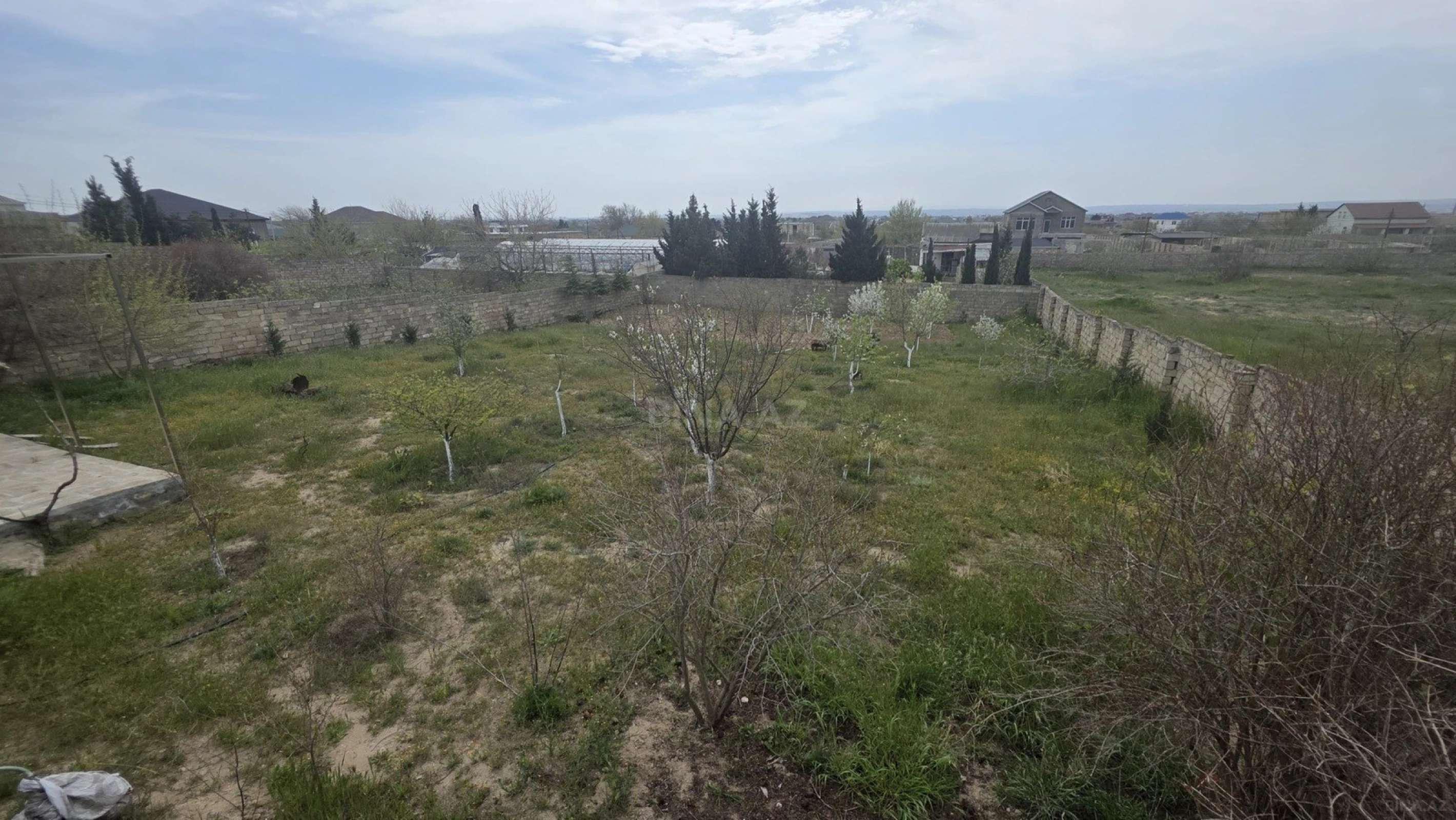 Satılır 2 otaqlı həyət evi 70 m²