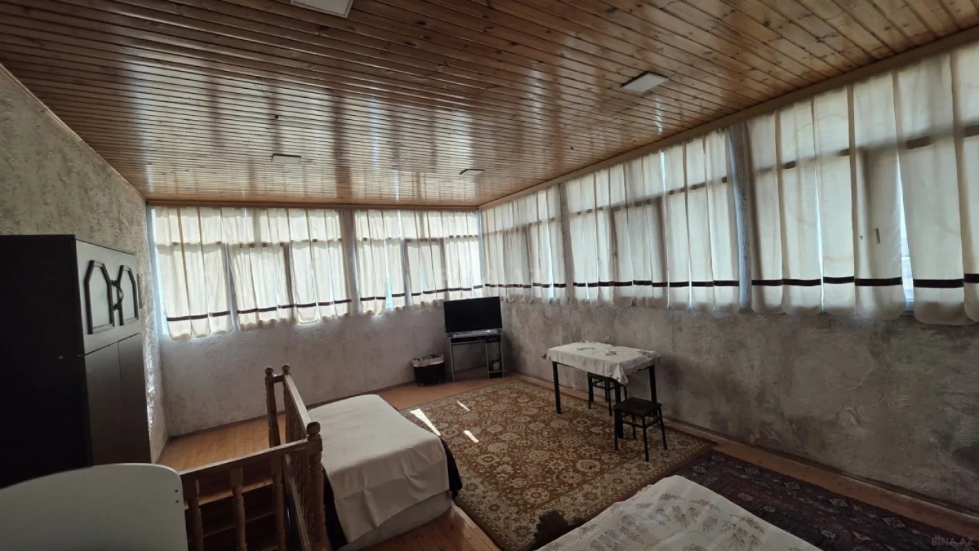 Satılır 2 otaqlı həyət evi 70 m²