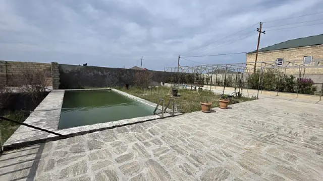 Satılır 2 otaqlı həyət evi 70 m²