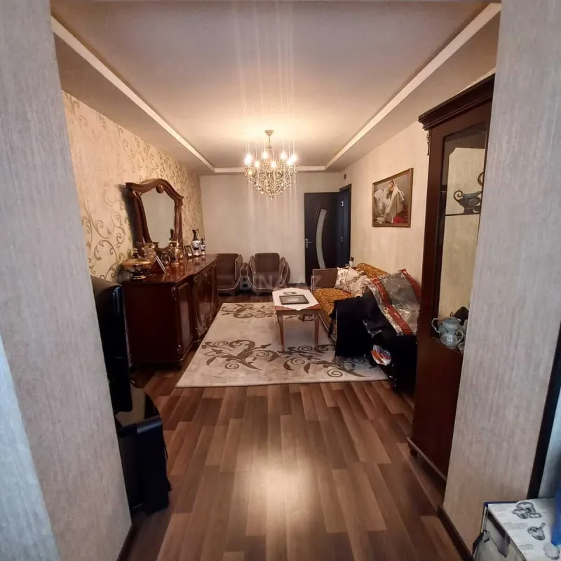 Satılır 2 otaqlı mənzil 60 m²