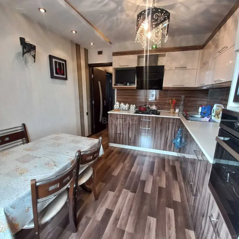 Satılır 2 otaqlı mənzil 60 m²