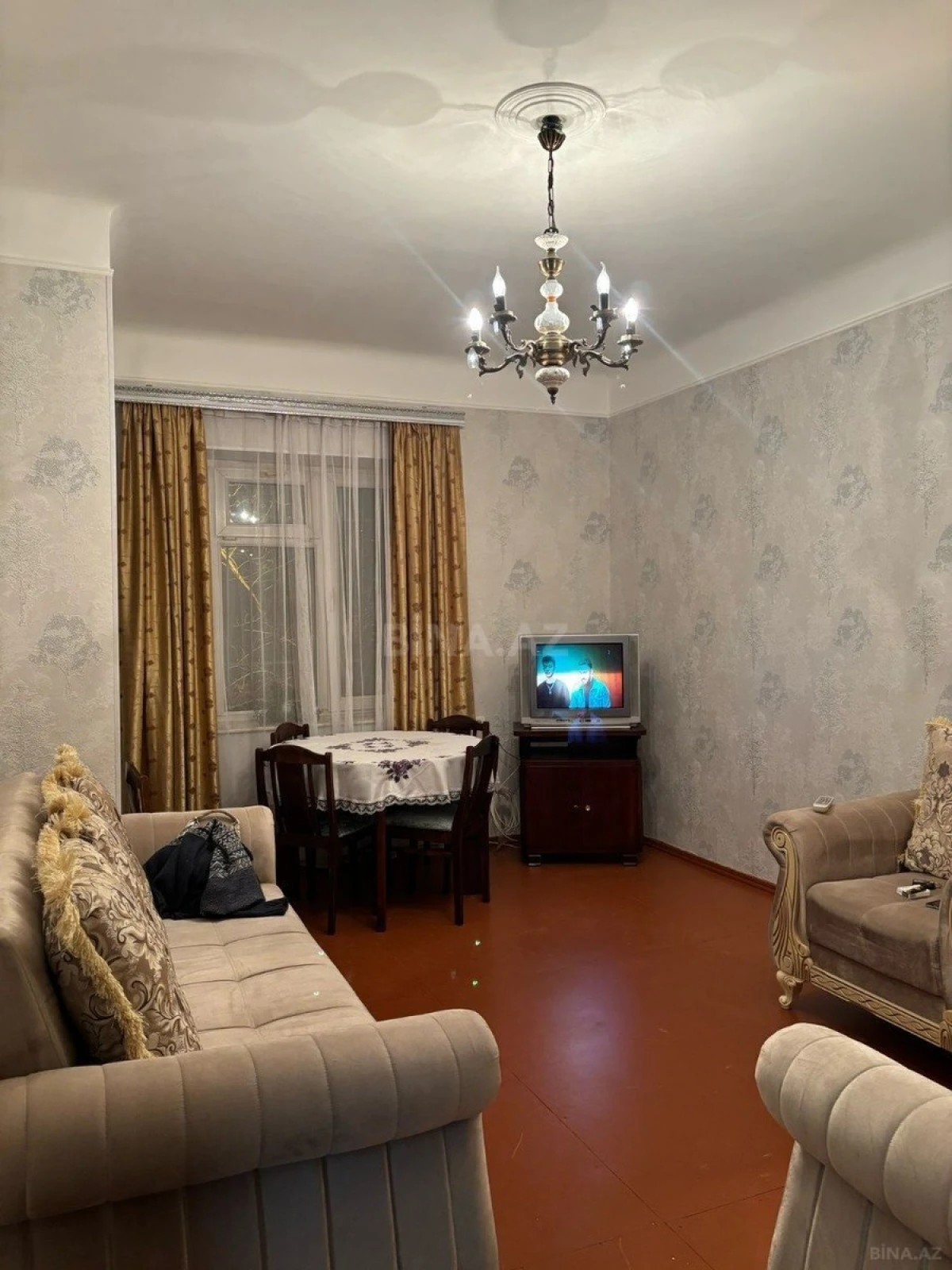 Kirayə verilir 5 otaqlı mənzil 70 m²