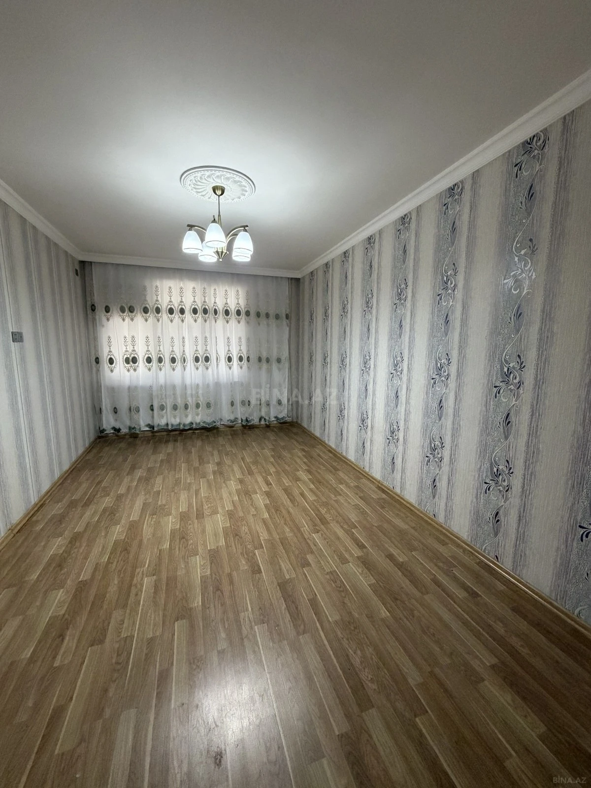 Satılır 3 otaqlı mənzil 58 m²