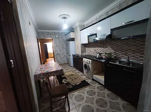 Kirayə verilir 4 otaqlı mənzil 150 m²